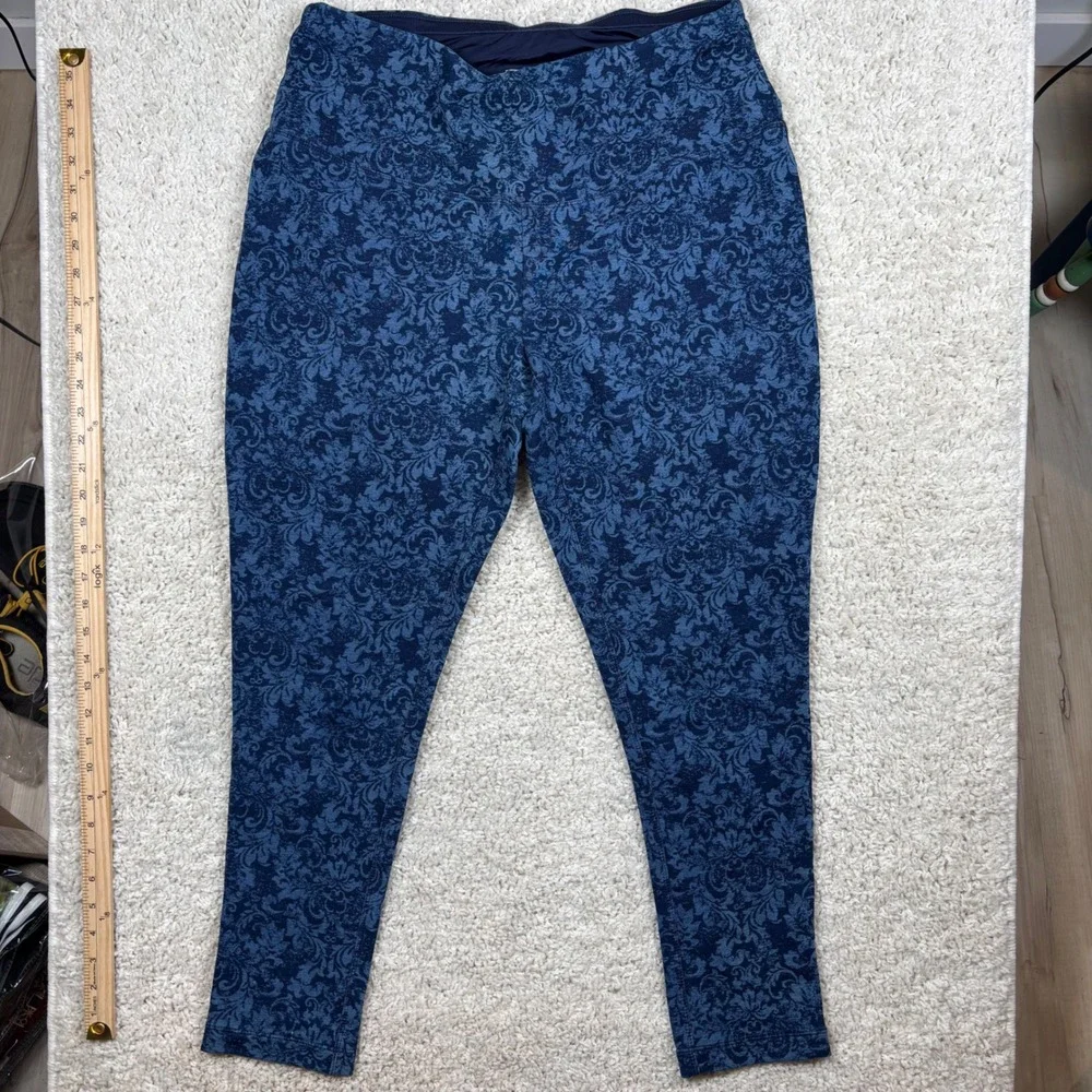 Chicos Zenergy Blue Damask Floral Leggings Womens Size 2‎ US 12/14 Stretch Crop